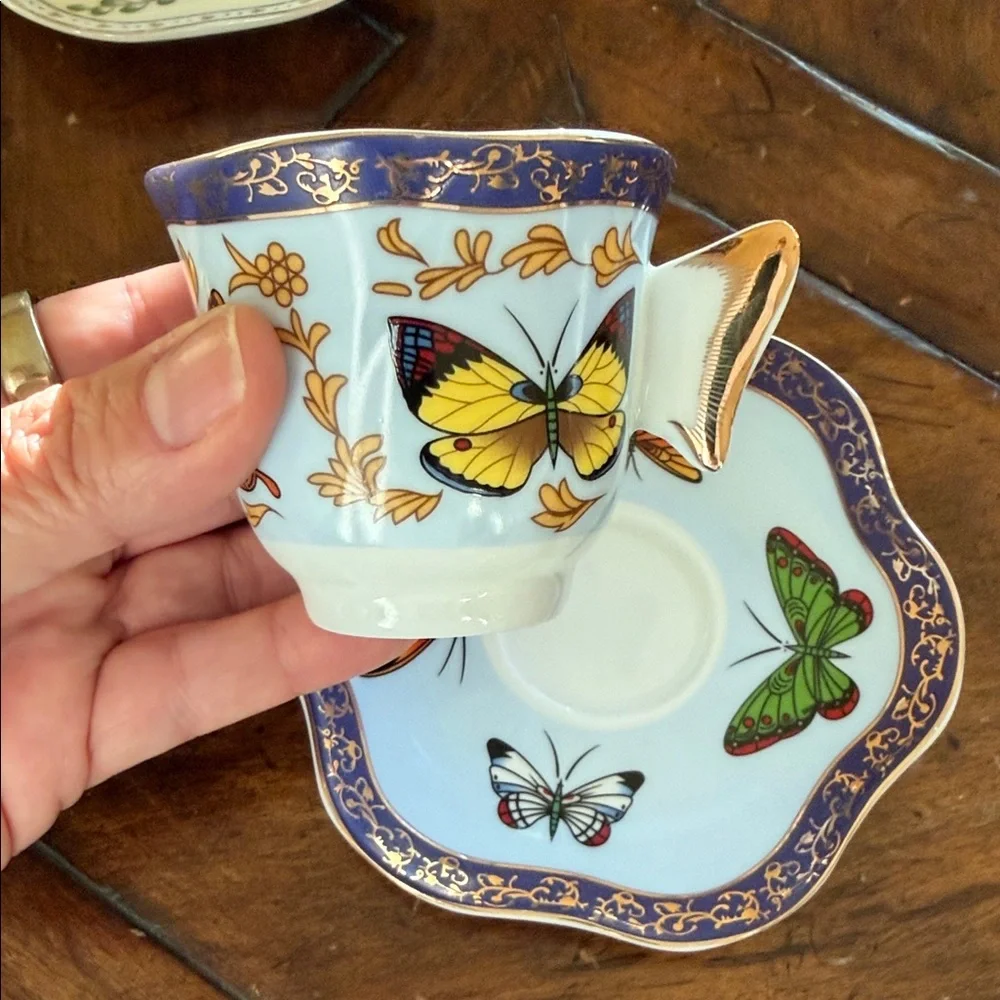 Tea Set - Picture 9 of 11